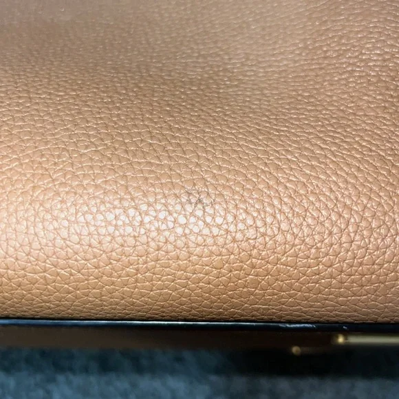 Tory Burch Brown Leather Shoulder Bag with Black Handles - Picture 8 of 16